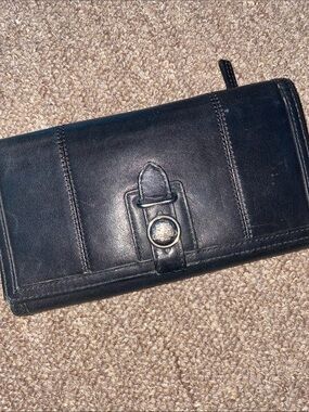 Coach Black Leather Women's Wallet with Turnlock Accent
